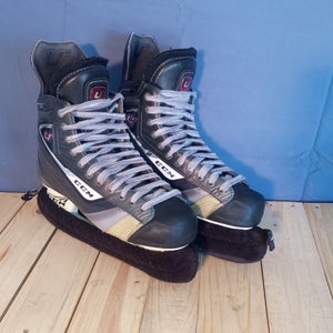 CCM U+ 06 Hockey Skates Regular Width 9 Crazy Light (Used)