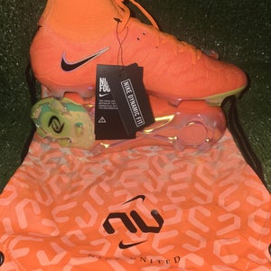 Nike Phantom Luna Elite FG Soccer Cleats | United Pack