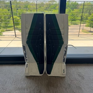 34+1 True Catalyst PX3 Regular Goalie Pads