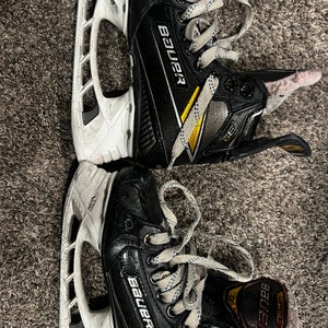Bauer supreme 3s Pro Hockey Skates Size 1D And Steel