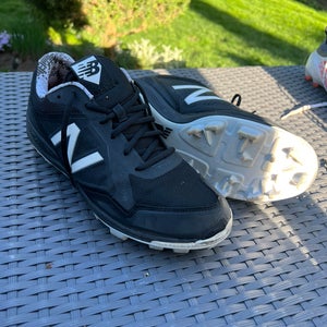 Black Men's Size M 11.5 (W 12.5) New Balance (Used)