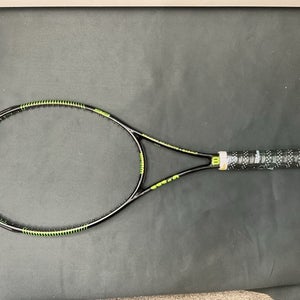 Wilson Blade V6 98  18/20 - Pro Stock Racket - Grip Size 4 1/2