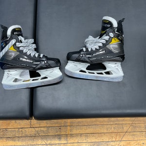 Bauer Supreme 3S Pro Hockey Skates  Size 4.5 (New)