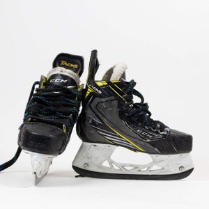 CCM Tacks Classic Pro Size 4 Hockey Skates