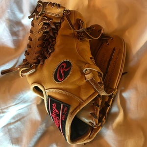 Infield Right Hand Throw Rawlings Heart of the Hide Baseball Glove 11.75" (Used)