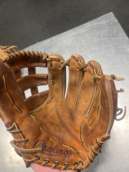 Rawlings Right Hand Throw Infield Heart of the Hide Baseball Glove 11.5" (Used)