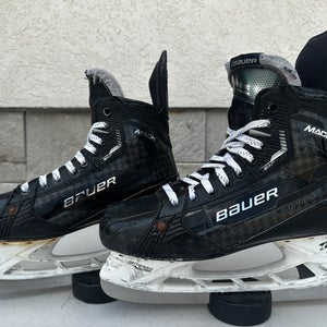 Bauer Supreme Mach Mens Pro Stock Size 8.5 Hockey Skates MIC 60506