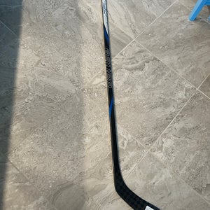 Intermediate Bauer Nexus League Left Hand Hockey Stick P28 (New) 65 Flex