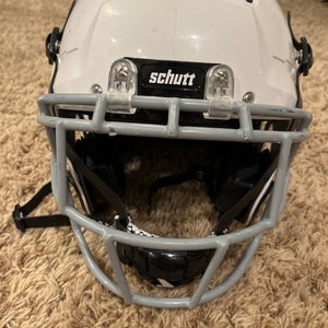 Small Youth Schutt F7 Helmet (Used)