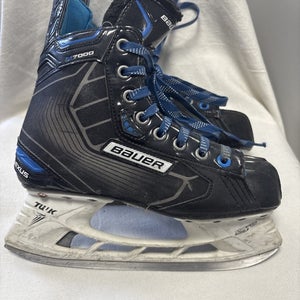 Int Size 5 Bauer Nexus 7000 Ice Hockey Skates.