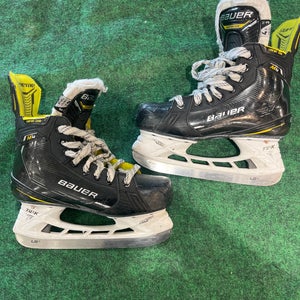 Intermediate Bauer Supreme M4 Hockey Skates  (Fit 3) | Size:4.5 (Used)