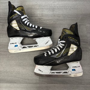 Lightly Used True Catalyst 9 Hockey Skates Regular Width 6 (Used)