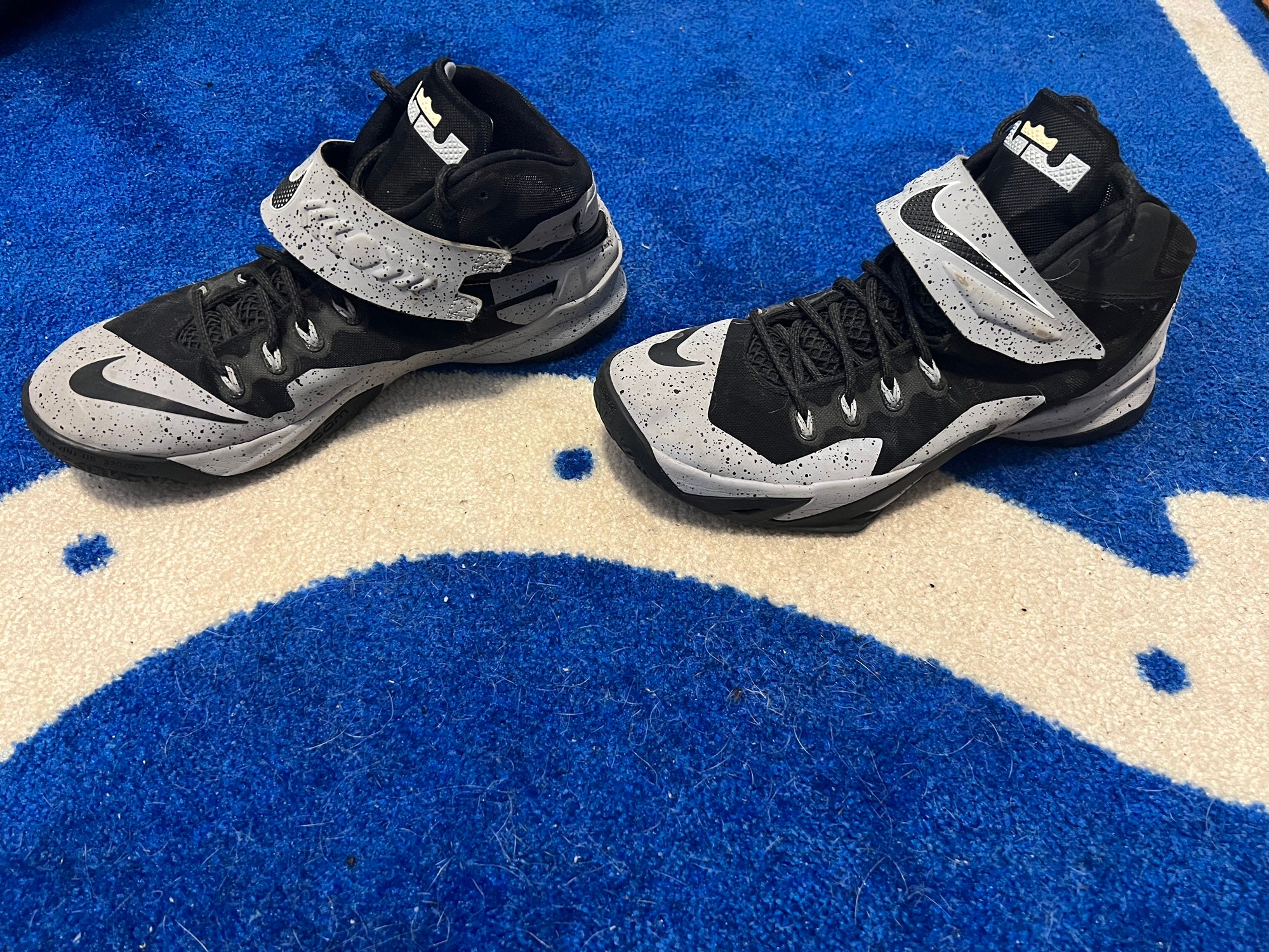 lebron soldier 8 black and grey