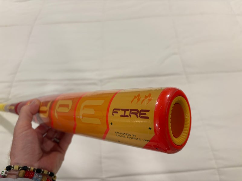2025 Easton Hype Fire bat - new in wrapper