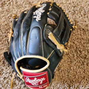 Rawlings Right Hand Throw RTD Baseball Glove 11.75" Excellent Condition/ Game Ready