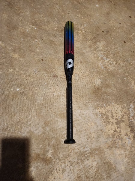 DeMarini Prism Bat (-11) 18 oz 29" (Used)
