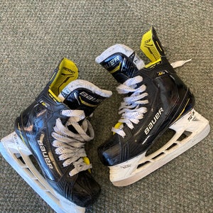 Bauer Supreme M4 Hockey Skates | Senior Size 7 Fit 1 (Used)