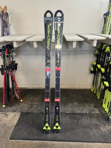 Fischer RC4 World Cup SL-158cm Woman FIS National (22-23)- Brand