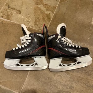 CCM JetSpeed FT455 Hockey Skates Size 2 (Used)