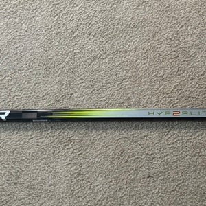 Senior Bauer Vapor Hyperlite 2 Right Handed Hockey Stick P28 (New)