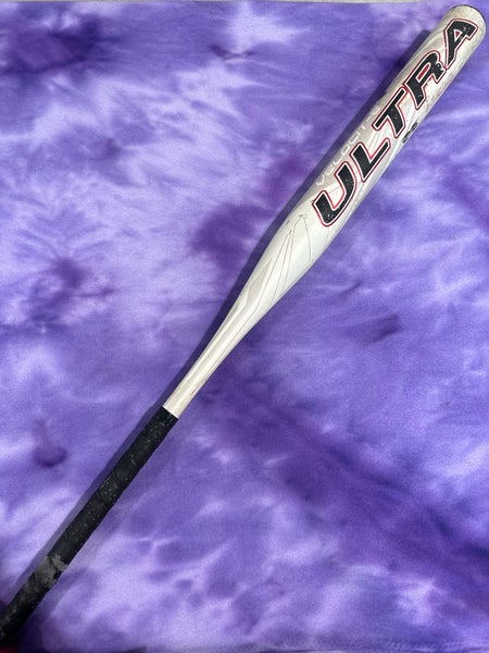 White Miken Ultra Bat (-8) Composite 26 oz 34" (Used)