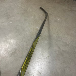Senior Bauer Supreme 1S Right Handed Hockey Stick  Pro Stock (New)