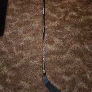 Intermediate Bauer Supreme 1S Left Hand Hockey Stick PM9 Pro Stock (Used)