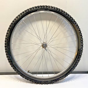 Specialized DT Swiss 32-Spoke Silver Aluminum 26" Front Wheel XT M737n Hub +Tire