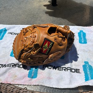 Easton Youth Catchers Mitt