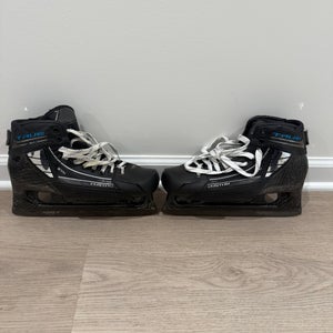 True SVH Hockey Skates  10 (Used)