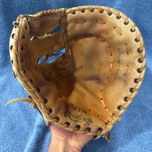Rawlings Right Hand Throw First Base Willie Montanez Baseball Glove  (Used)