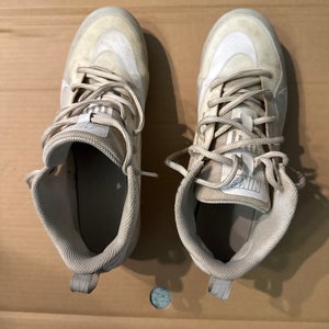 Nike Alpha Huarache 8 Varsity Lacrosse cleat