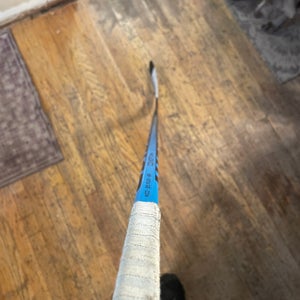 Senior Warrior Right Handed Hockey Stick W03  (Used)