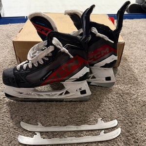 Used Intermediate CCM Regular Width Size 5 Jetspeed FT680 Hockey Skates