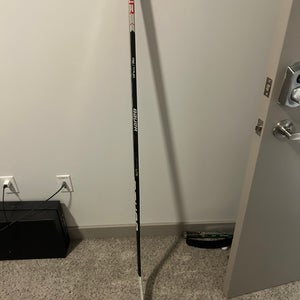 Like New Senior Bauer Vapor Hyperlite Left Hand Hockey Stick P92 (Used)