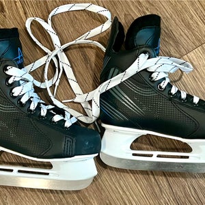 Hockey Skates Size 1 (New)