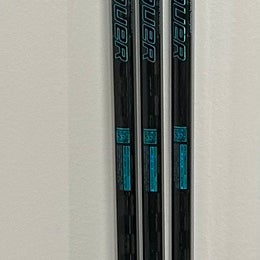 Senior Bauer Twitch Right Handed Hockey Stick P28 77 Flex RH  (New)