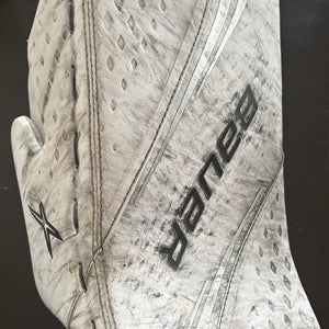 Bauer Blocker Regular(catch left) Senior Vapor 2X (Used)