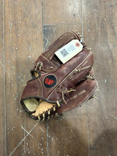 Brown Worth Right Hand Throw Infield Baseball Glove 10.5" (Used)