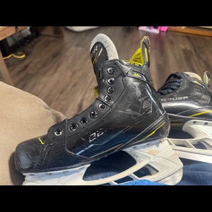 Bauer Supreme M4 Hockey Skates Size 6.5 (Used)
