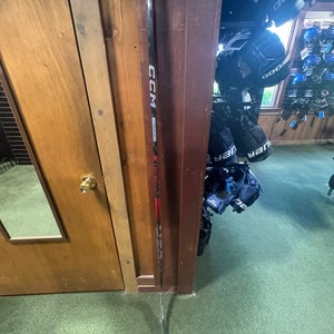 Senior CCM Jetspeed FT7 Pro Right 75 Flex Handed Hockey Stick P28  (New)