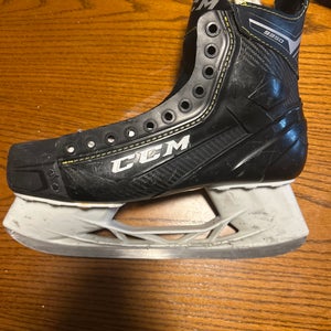 CCM Super Tacks 9350 Hockey Skates Wide Width  10 (Used)