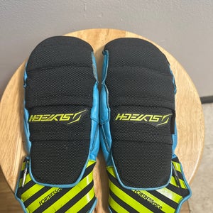 Blue Small Slytech (Used) Gloves