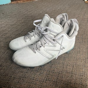 White Men's Size M 11.5 (W 12.5) Adult New Balance Mid Top Freeze 4.0 Molded Cleats (Used)