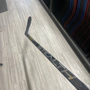 Intermediate Easton Right Handed P28 65 Flex (New) Stealth CX ST Hockey Stick