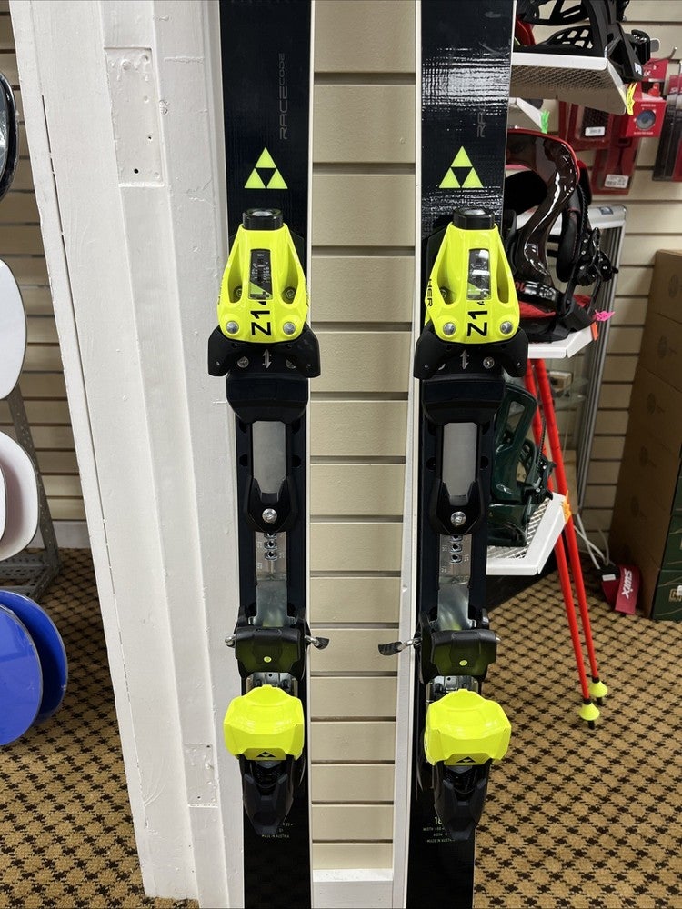 Fischer RC4 GS 183 cm 23m Racing Skis W/ Fischer Z14 Binding