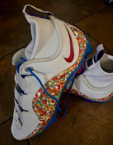 Men's Size M 15.0 (W.16.0) Nike Low Top Turf Cleats (New)