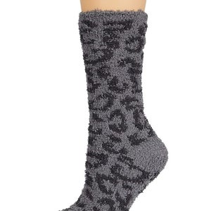 Barefoot Dreams CozyChic Fuzzy Socks Women Graphite Animal Print Mid Calf QLW147