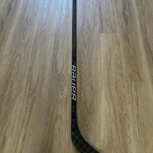 Senior Bauer Vapor Hyperlite 2 65 Flex Left Hand Hockey Stick P28  (New)