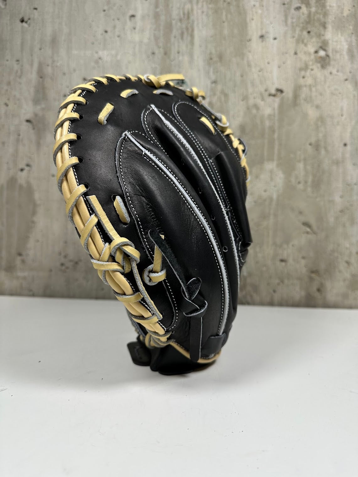 Imported Japan Brand ZETT Catcher's Mitt 33